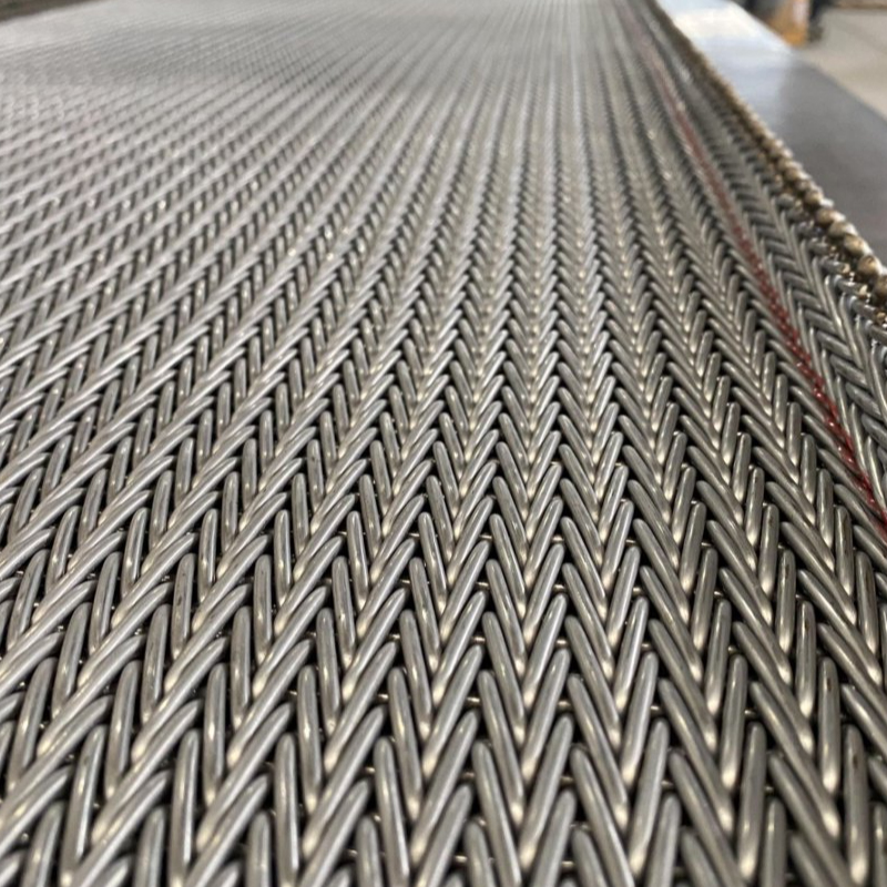Fastener quenching furnace mesh belt